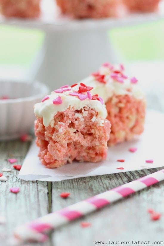 Strawberry Rice Krispie Cakes for Valentine’s Day | Lauren's Latest